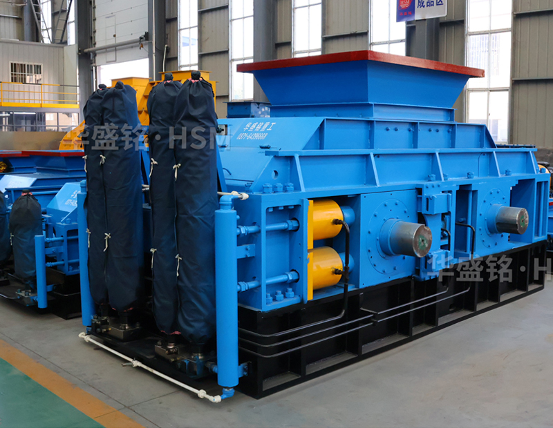 沙場用大型全液壓對(duì)輥制砂機(jī)多少錢一臺(tái)